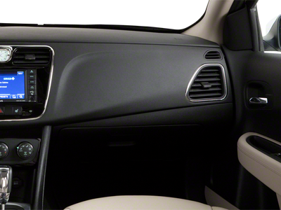 2011 Chrysler 200 Touring