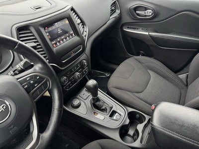 2021 Jeep Cherokee Sport