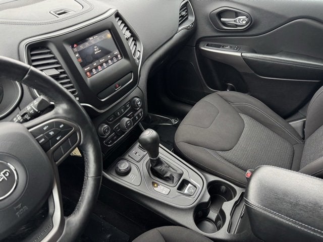 2021 Jeep Cherokee Sport