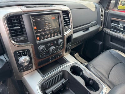 2017 RAM 1500 Laramie Crew Cab 4x4 5'7" Box