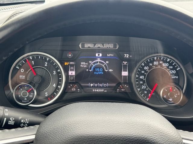 2022 RAM 1500 Laramie Crew Cab 4x4 5'7" Box