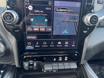 2025 RAM 1500 Laramie Crew Cab 4x4 5'7" Box