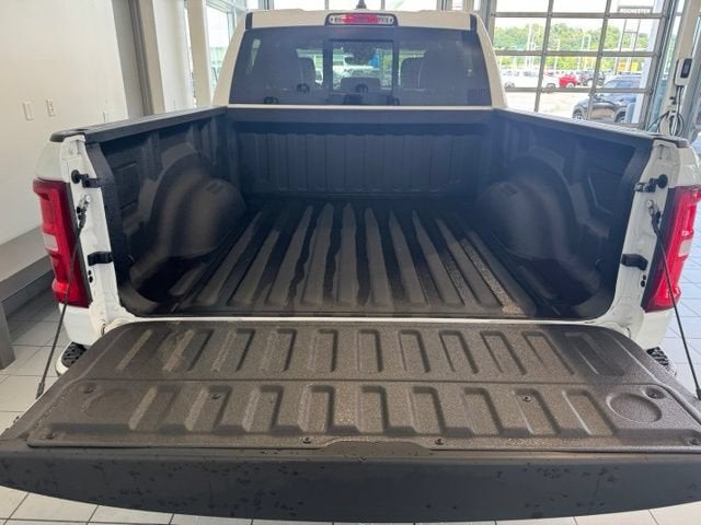 2025 RAM 1500 Laramie Crew Cab 4x4 5'7" Box