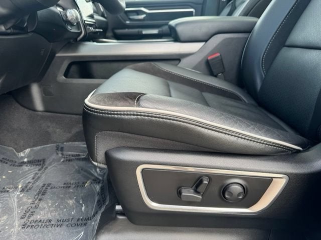 2025 RAM 1500 Laramie Crew Cab 4x4 5'7" Box