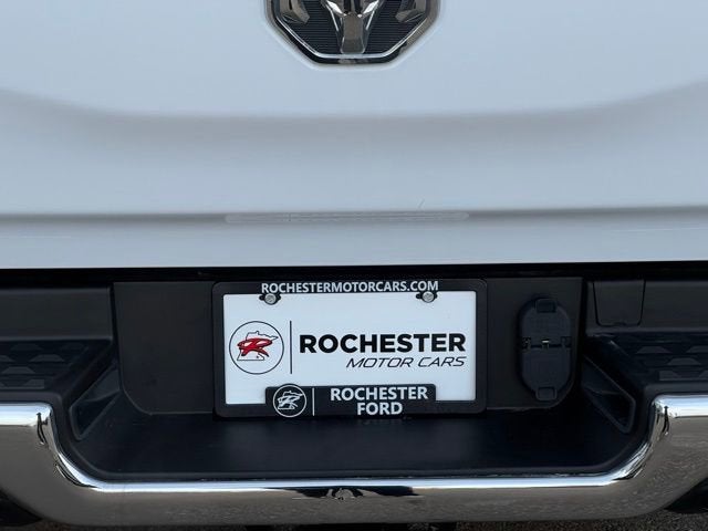 2022 RAM 1500 Laramie Crew Cab 4x4 5'7" Box