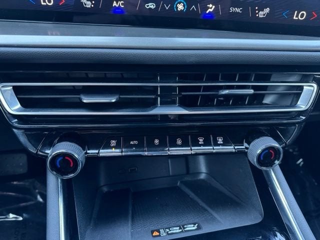 2024 Chevrolet Traverse AWD LT