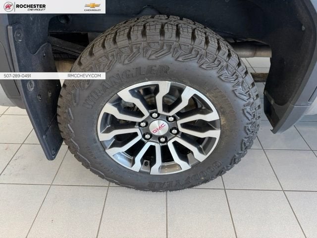 2023 GMC Sierra 1500 AT4