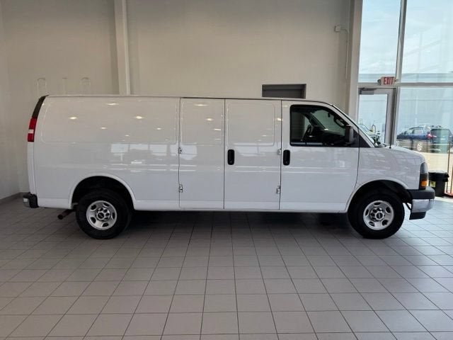 2021 GMC Savana Cargo 3500 Work Van