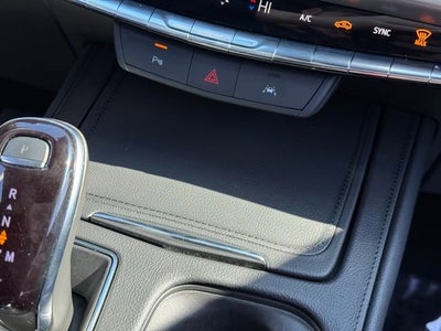 2025 Cadillac XT4 Premium Luxury