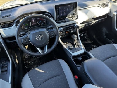2021 Toyota RAV4 Hybrid XLE
