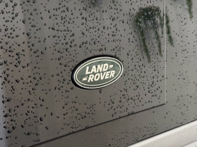 2023 Land Rover Defender 130 SE