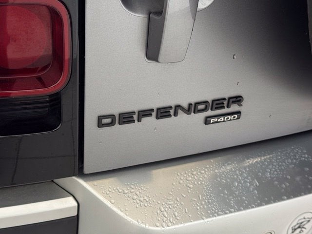 2023 Land Rover Defender 130 SE