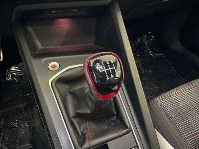 2022 Volkswagen Golf GTI S