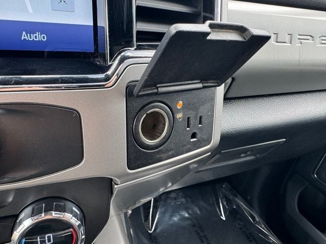 2022 Ford F-350SD Lariat