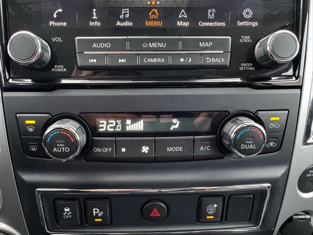 2020 Nissan Titan Base