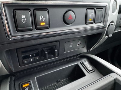 2020 Nissan Titan Base