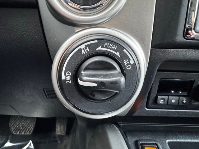 2020 Nissan Titan Base