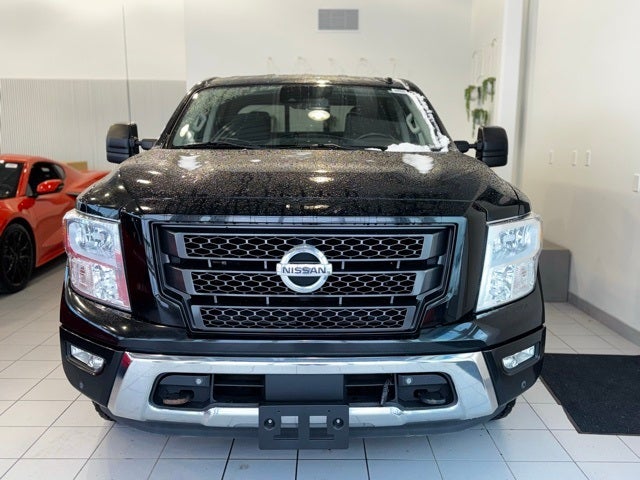 2020 Nissan Titan Base