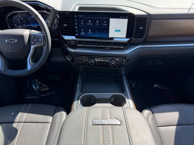 2025 Chevrolet Silverado 3500HD High Country