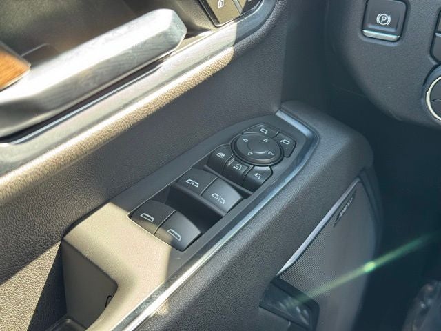 2025 Chevrolet Silverado 3500HD High Country