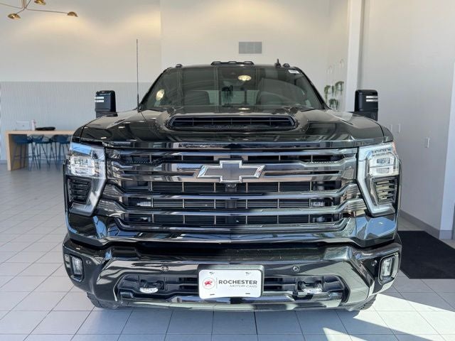 2025 Chevrolet Silverado 3500HD High Country