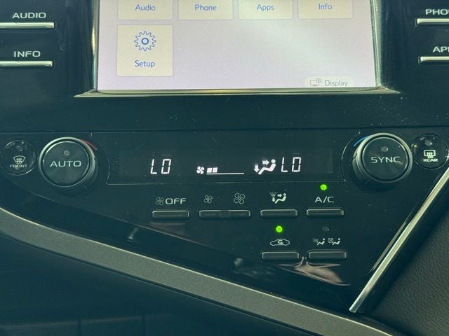 2018 Toyota Camry Hybrid LE