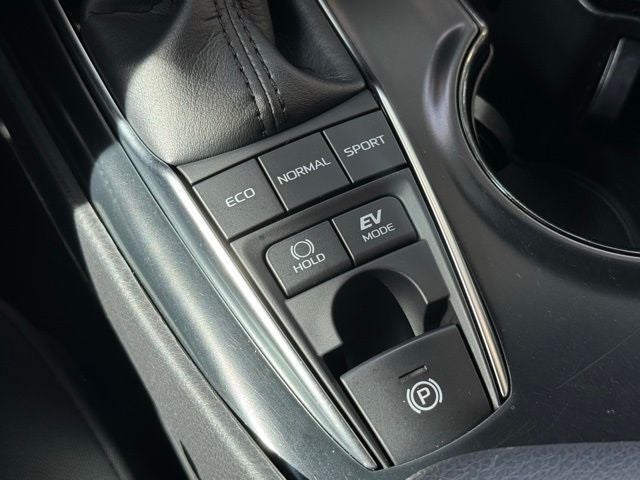 2018 Toyota Camry Hybrid LE