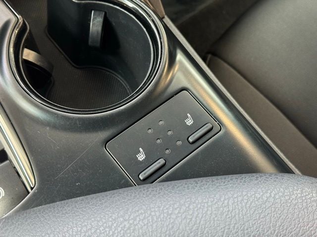 2018 Toyota Camry Hybrid LE