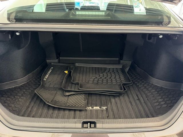 2018 Toyota Camry Hybrid LE