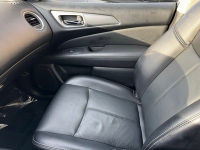 2020 Nissan Pathfinder SL