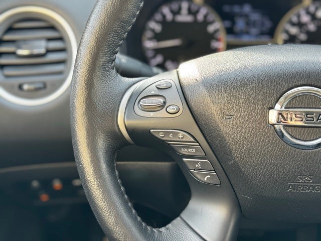 2020 Nissan Pathfinder SL