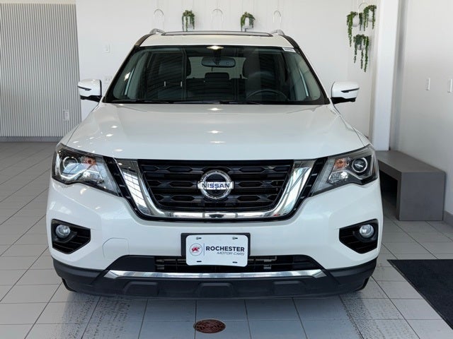 2020 Nissan Pathfinder SL