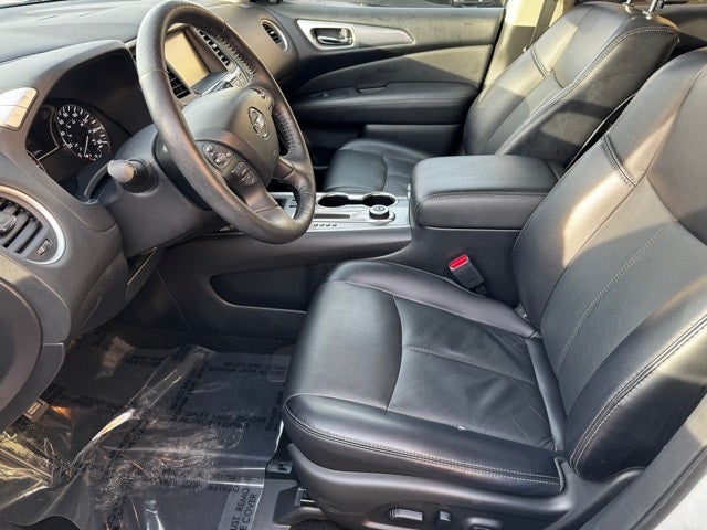 2020 Nissan Pathfinder SL