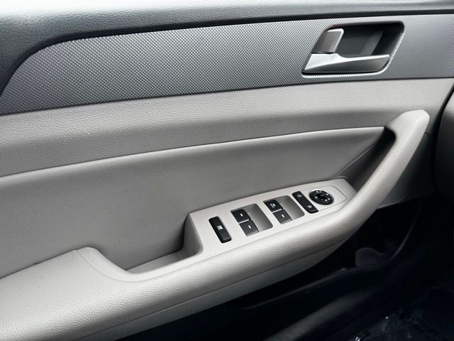 2019 Hyundai Sonata Hybrid SE