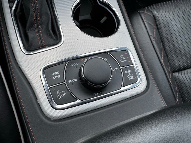 2020 Jeep Grand Cherokee Summit