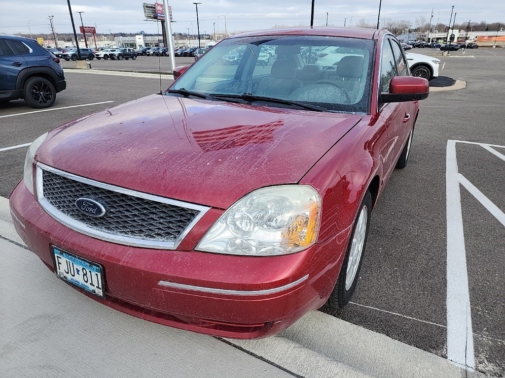 Used 2005 Ford Five Hundred SE with VIN 1FAFP23175G149807 for sale in Rochester, Minnesota