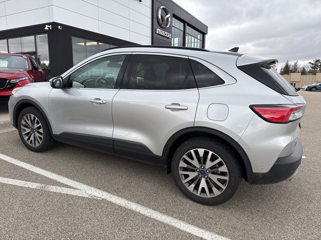 2020 Ford Escape Titanium