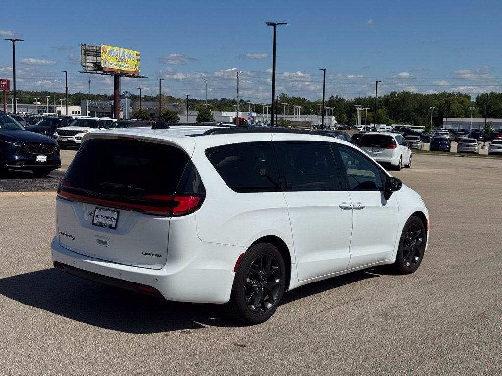 2025 Chrysler Pacifica Limited