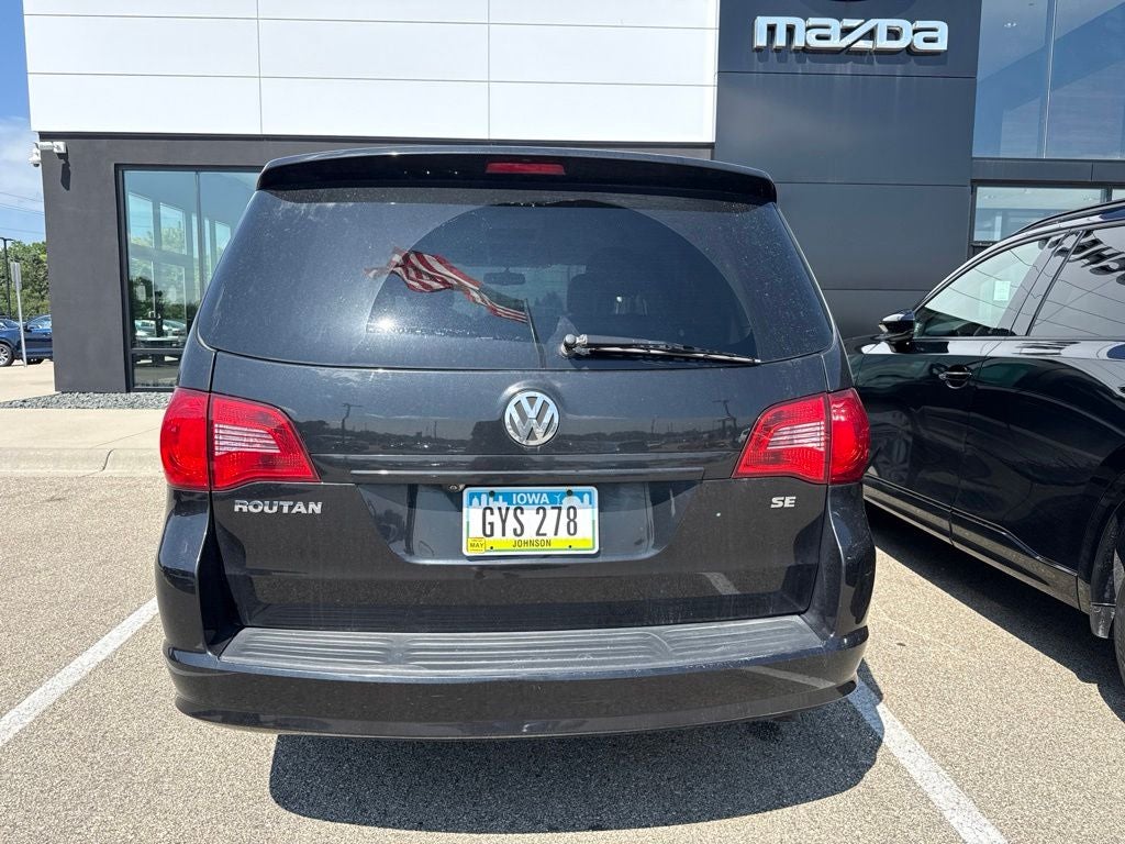 2013 Volkswagen Routan SE