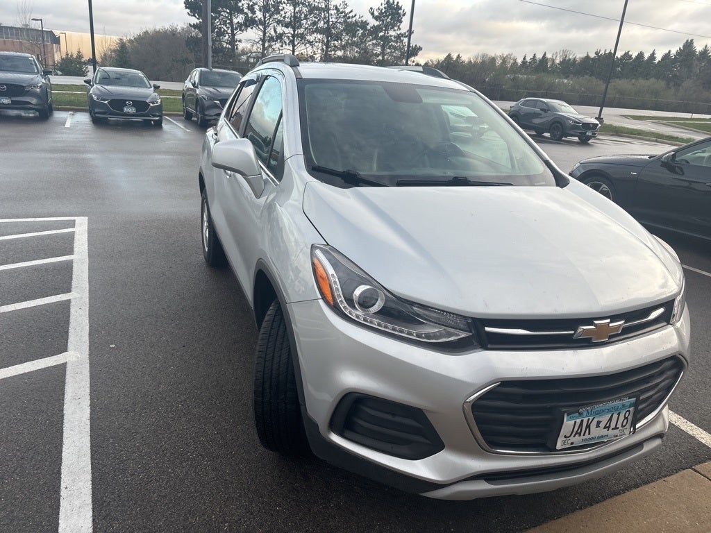 Used 2018 Chevrolet Trax LT with VIN 3GNCJPSB6JL183143 for sale in Rochester, Minnesota