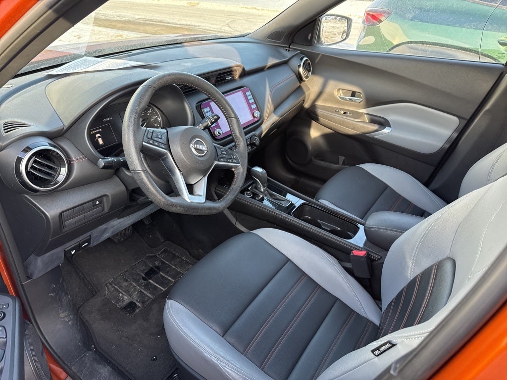 2022 Nissan Kicks SR