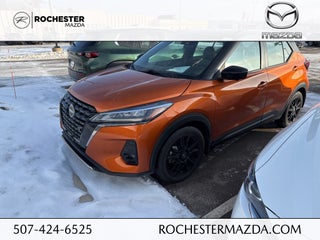 2022 Nissan Kicks SR