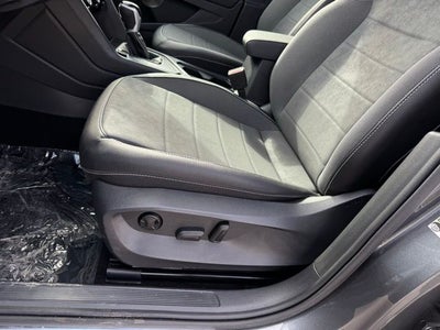 2023 Volkswagen Taos 1.5T SE FWD