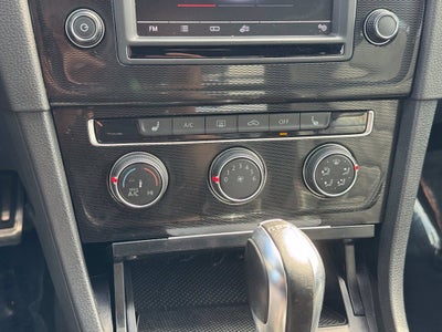 2017 Volkswagen Golf GTI SE