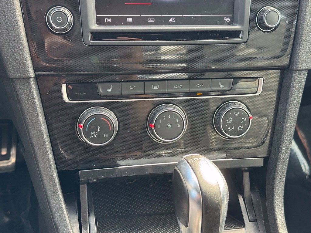 2017 Volkswagen Golf GTI SE