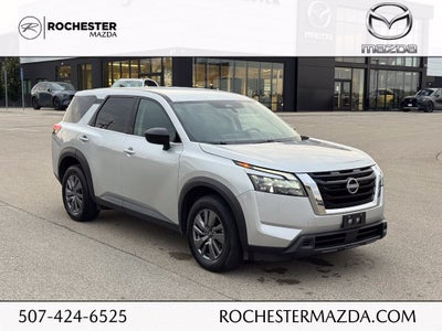 2025 Nissan Pathfinder S