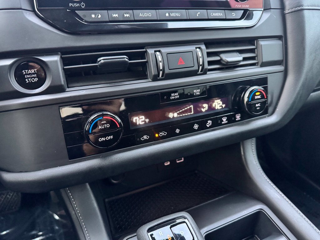2025 Nissan Pathfinder S