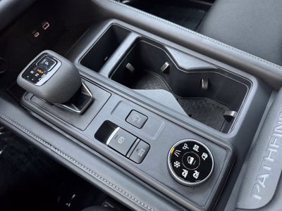 2025 Nissan Pathfinder S