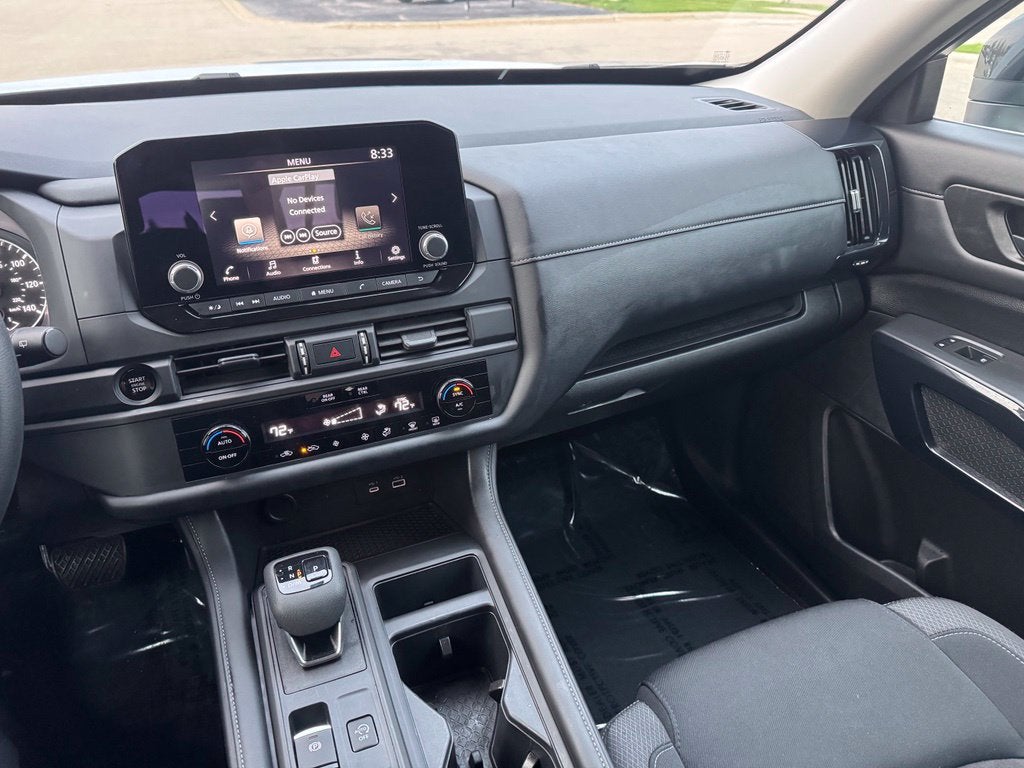 2025 Nissan Pathfinder S