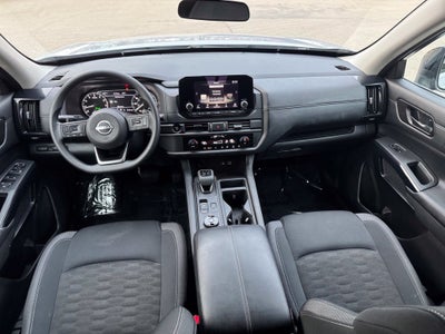 2025 Nissan Pathfinder S